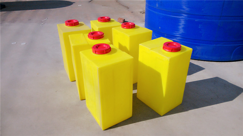 滾塑工藝將成為現(xiàn)代塑料工業(yè)的一個(gè)新突破口 滾塑工藝將成為現(xiàn)代塑料工業(yè)的一個(gè)新突破口